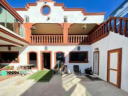 Homely Mexican Accent Apartment 2