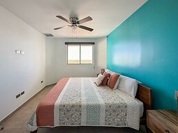 Upscale Ocean View Condo Close to it all Great