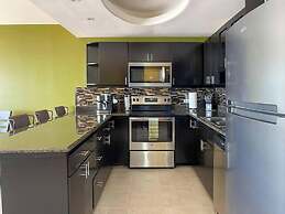 Upscale Ocean View Condo Close to it all Great