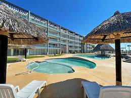 Upscale Ocean View Condo Close to it all Great