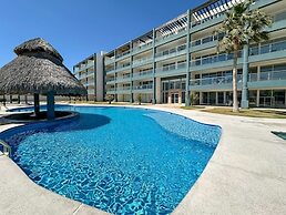 Upscale Ocean View Condo Close to it all Great