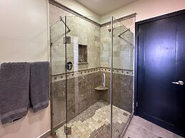 Upscale Ocean View Condo Close to it all Great