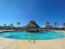 Upscale Ocean View Condo Close to it all Great
