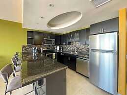 Upscale Ocean View Condo Close to it all Great