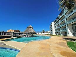 Upscale Ocean View Condo Close to it all Great