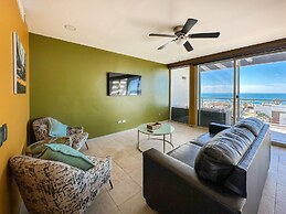 Upscale Ocean View Condo Close to it all Great