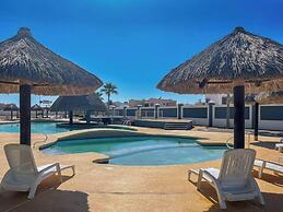 Upscale Ocean View Condo Close to it all Great