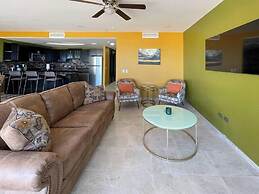 Upscale Ocean View Condo Close to it all Great