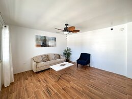 Spacious 3BR House Near Iconic Sandy Beach