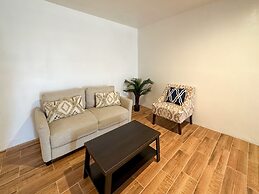 Spacious 3BR House Near Iconic Sandy Beach