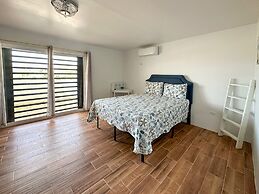 Spacious 3BR House Near Iconic Sandy Beach