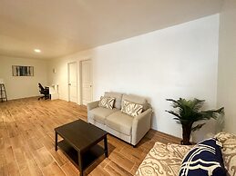 Spacious 3BR House Near Iconic Sandy Beach