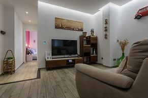 Graglia Modern Apartment by Wonderful Italy