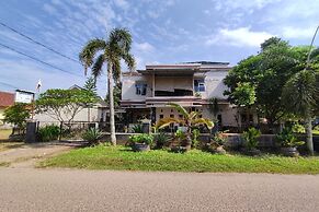 OYO 90633 Graha Dirham Homestay