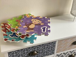 Family 4-bed Apartment in Dawlish With Sea View