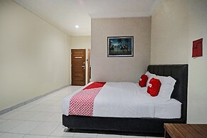 OYO 90381 Belva Guest House