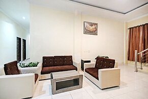 OYO 90381 Belva Guest House