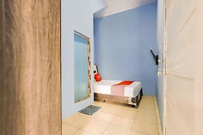 OYO 90009 Faster Inn 1