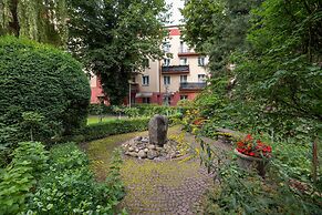 Spacious Grunwaldzka 77 by Renters