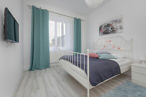 Spacious Grunwaldzka 77 by Renters