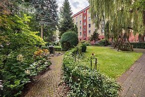 Spacious Grunwaldzka 77 by Renters