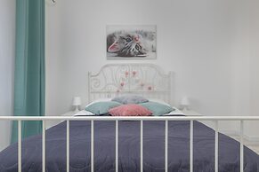 Spacious Grunwaldzka 77 by Renters