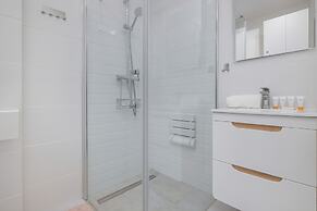 Spacious Grunwaldzka 77 by Renters