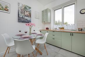 Spacious Grunwaldzka 77 by Renters