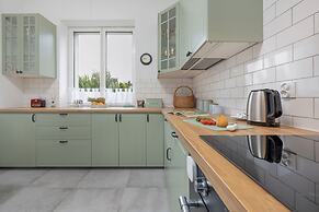 Spacious Grunwaldzka 77 by Renters