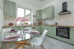 Spacious Grunwaldzka 77 by Renters