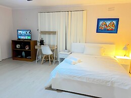 Apple House Hoppers Crossing