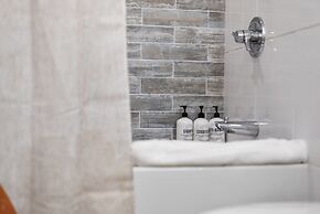 Caddy Shack - 6BD Pool with Golf Views