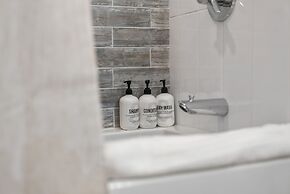 Caddy Shack - 6BD Pool with Golf Views