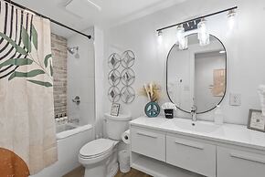 Caddy Shack - 6BD Pool with Golf Views