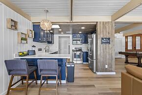 Caddy Shack - 6BD Pool with Golf Views