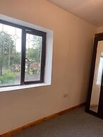 One Lovely Apartmt 1 Double & 2 Camp Beds