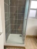 One Lovely Apartmt 1 Double & 2 Camp Beds