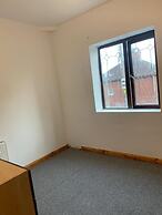 One Lovely Apartmt 1 Double & 2 Camp Beds