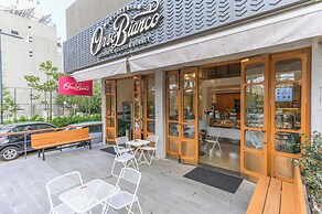 Le 115 Aparthotel in Jal El Dib