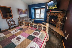 Lazy R Cottages: 18 1 Bedroom Cabin