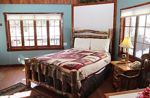 Fawn Valley Inn: 157 1 Bedroom Cabin