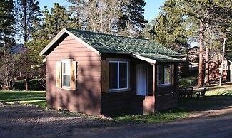 Triple R Cottages: 6 1 Bedroom Cabin