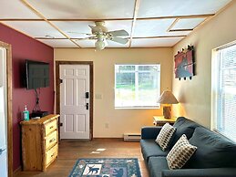 Triple R Cottages: 6 1 Bedroom Cabin