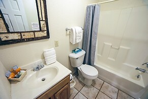 Fawn Valley Inn: 295 1 Bedroom Condo