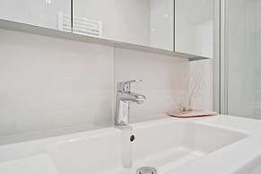 Stylish Apt Bouneweg-Süd Book Now ID225