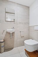Stylish Apt Bouneweg-Süd Book Now ID225