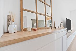 Stylish Apt Bouneweg-Süd Book Now ID225