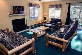 Fawn Valley Inn: 276 2 Bedroom Condo