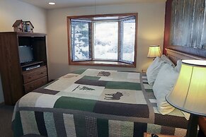 Sunnyside Knoll: 15 1 Bedroom Cabin