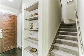 Cozy Condo Nature,park &lakeview 2 Bedroom Condo